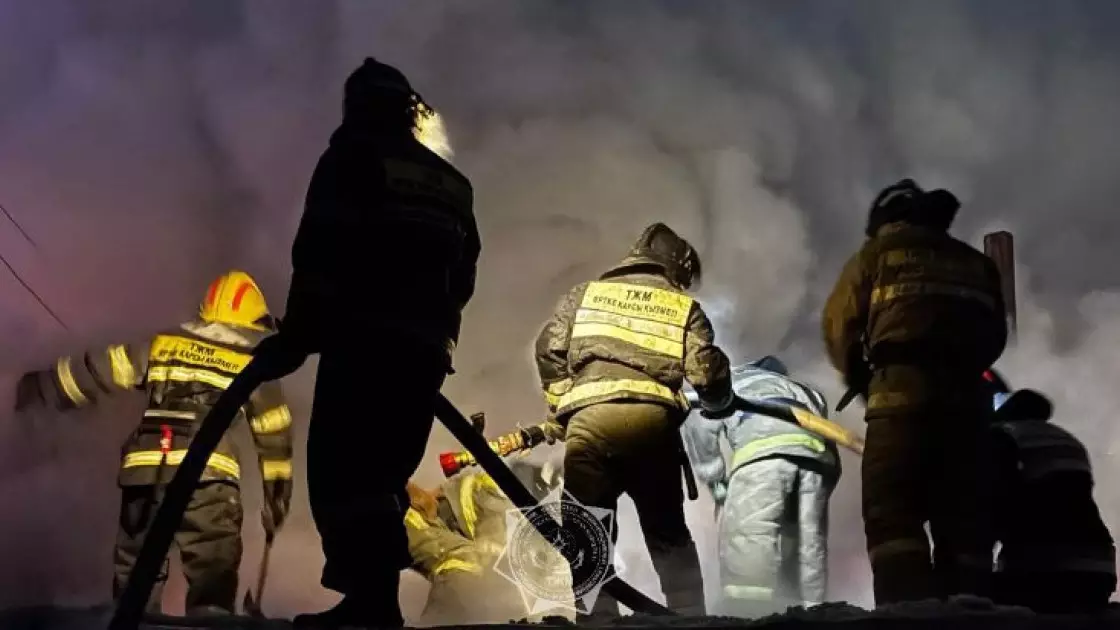 "200 шаршы метр": Астанада тұрғын үй өртенді