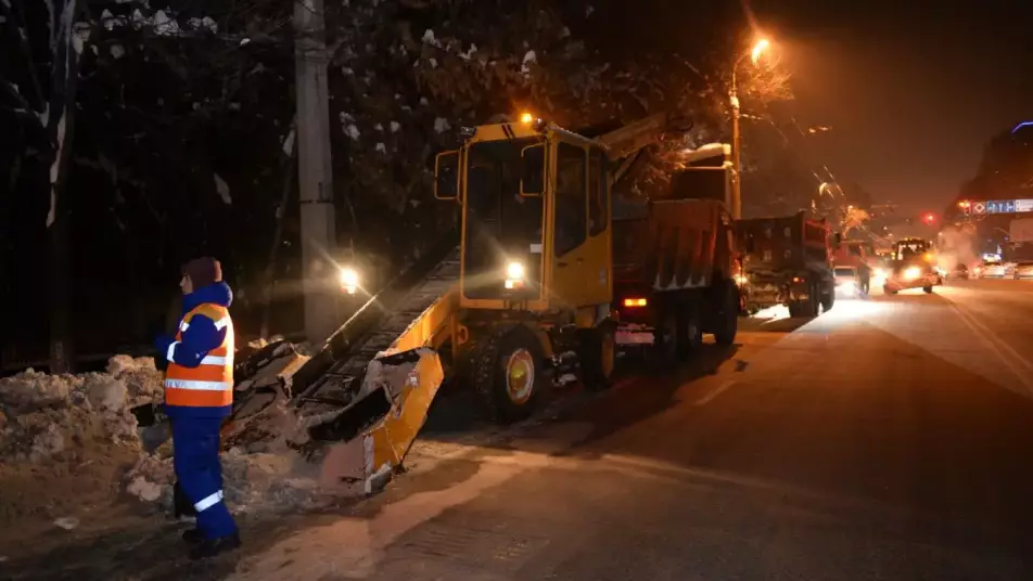 Алматы көшелерінен 11 мың текше метрден астам қар шығарылды
