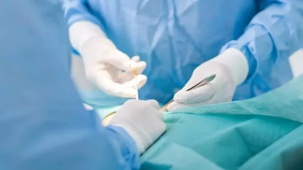 Собирали лицо по кусочкам: алматинские врачи провели сложную операцию