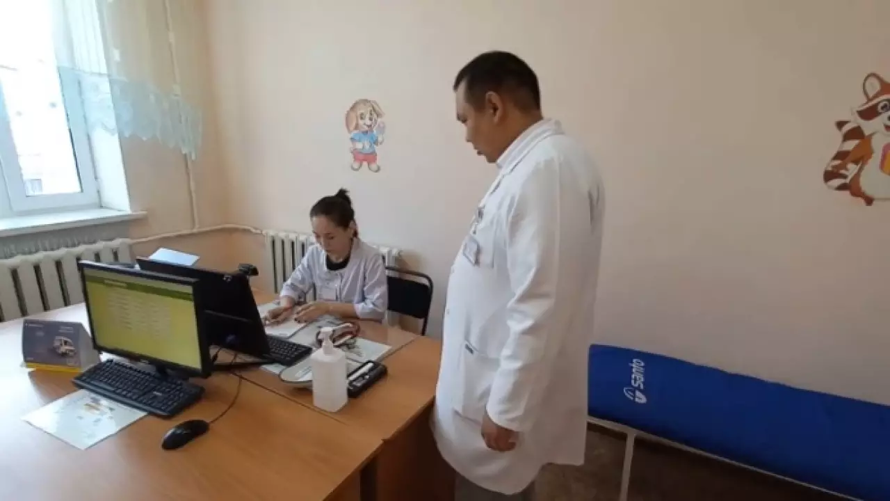 Молодых врачей привлекают в Костанайскую область