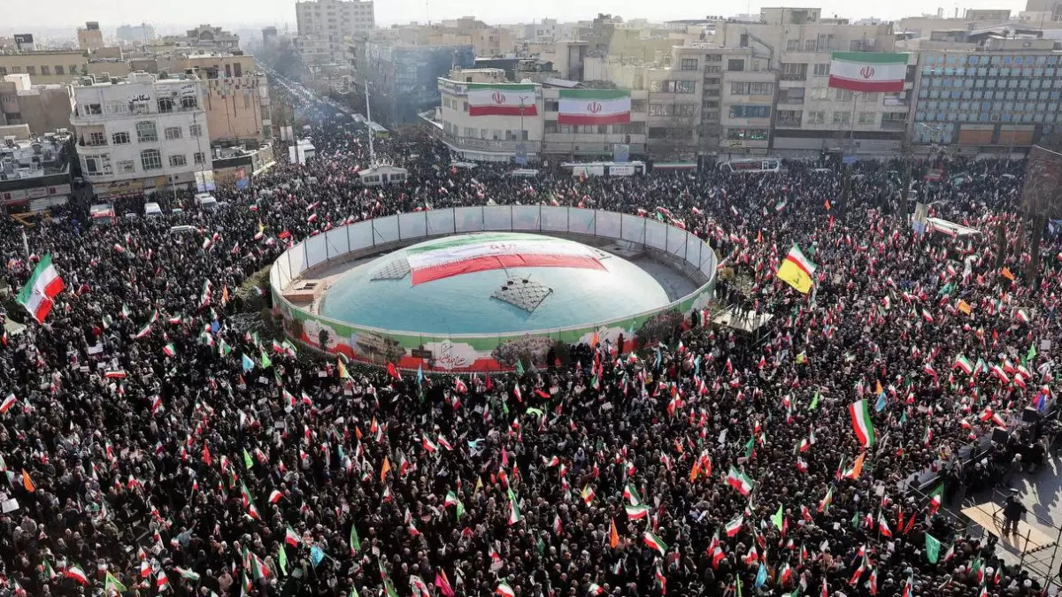 Ирандағы шеруде 5 мыңнан астам адам қаза болды