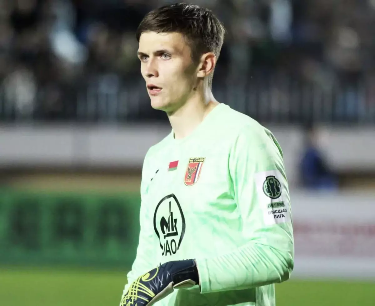 Қақпашы Максим Плотников “Жеңіс” командасы сапына қосылды