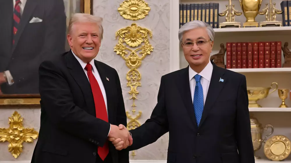 Трамп Тоқаев пен Қазақстанды бейбітшілік кеңесіне шақырды