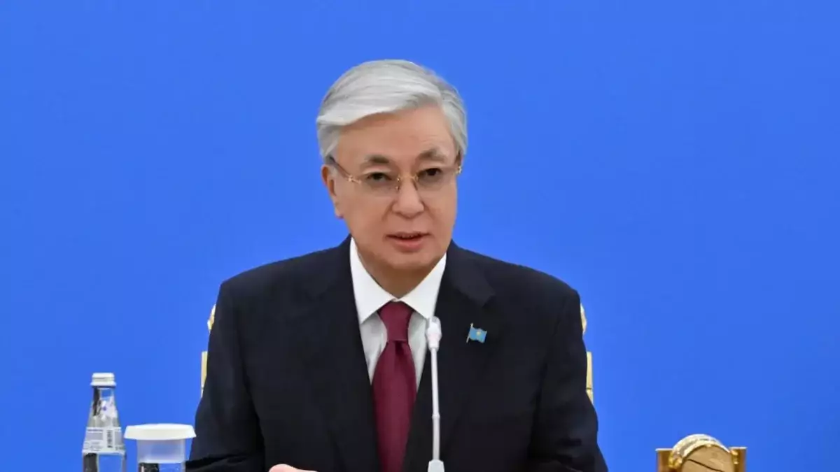 Президент Казахстана: проект поправок рабочей группы – по сути новая Конституция