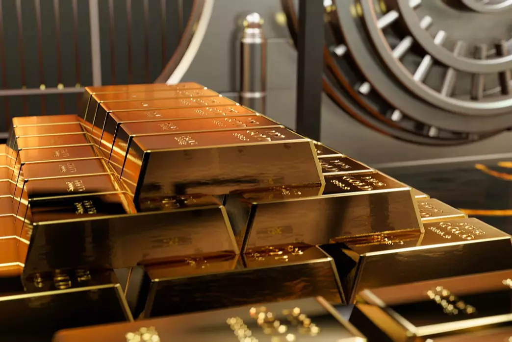 Золото взлетело до исторического максимума после угроз Трампа Европе
