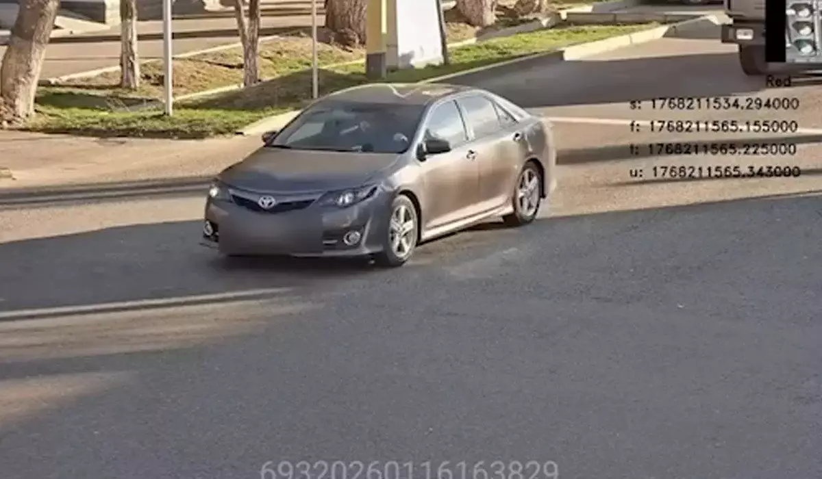 «Жылдамдықты әдейі асырады»: Таразда 155 рет ереже бұзған «Toyota Camry» иесі қолға түсті (ВИДЕО)