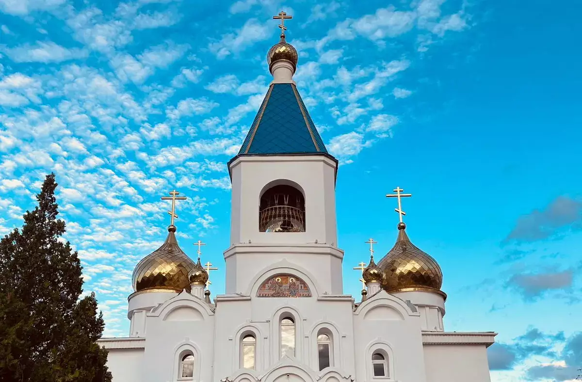 Крещение Господне: настоятель храма поздравил жителей Актау с праздником - новости на Lada.kz 19.01.2026