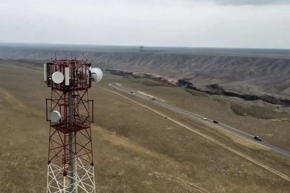 Мобильная связь и интернет появятся вдоль дорог Казахстана