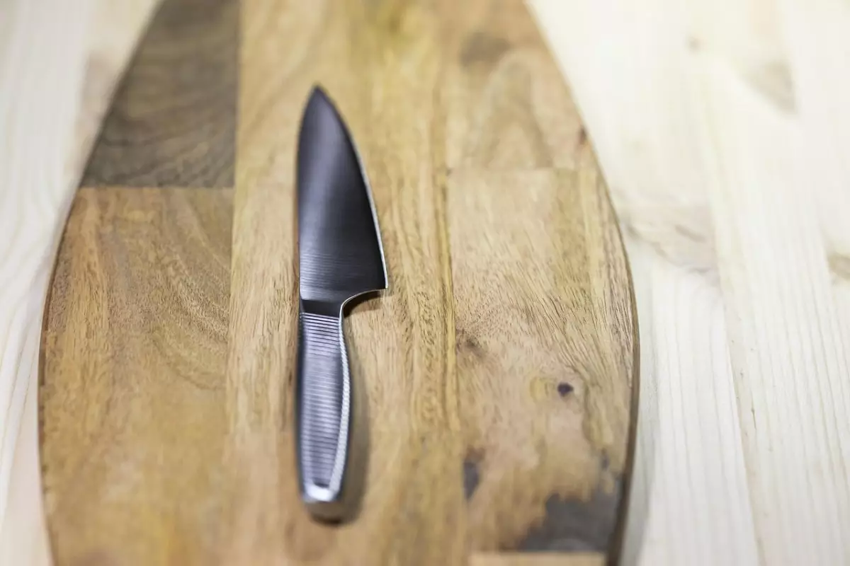 Актюбинка ударила бывшего возлюбленного ножом