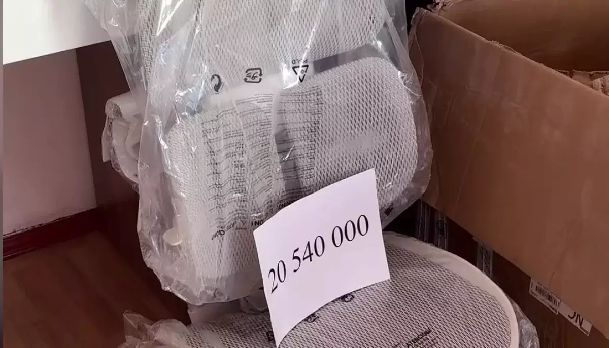 По цене квартиры: вуз Шымкента приобрёл кресло за 20 миллионов