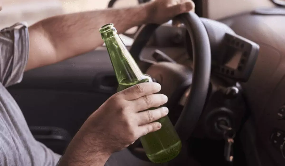 Пожизненно лишенного прав жителя Сатпаева в третий раз поймали пьяным за рулем