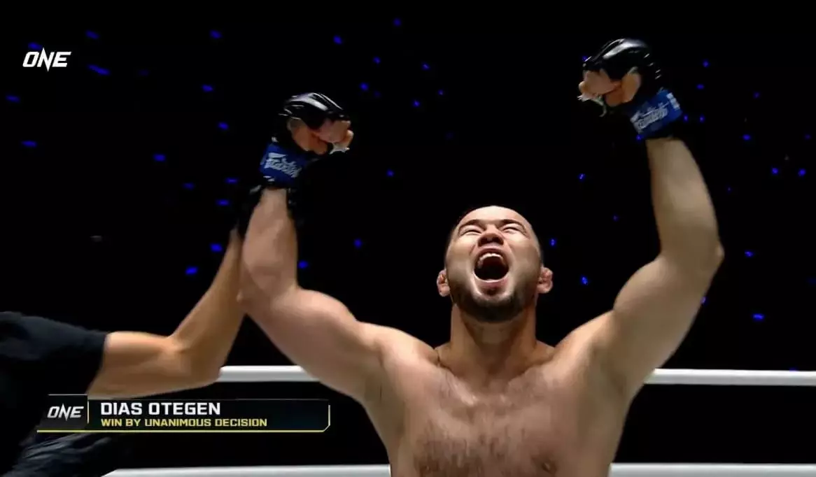 Қазақстандық файтер топ-лигадағы дебюті үшін қомақты сыйақы алды