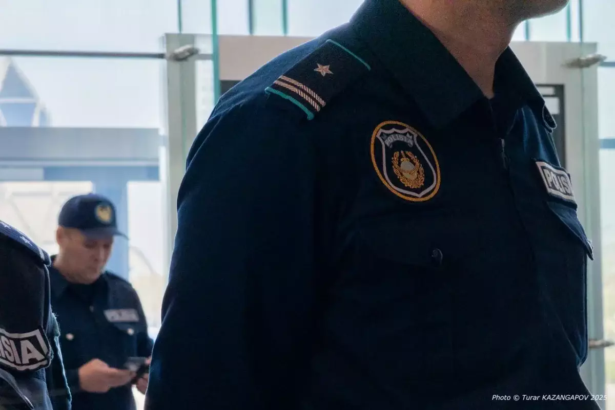 Mitsubishi вылетел на встречку и врезался в Subaru: четыре человека пострадали в Астане