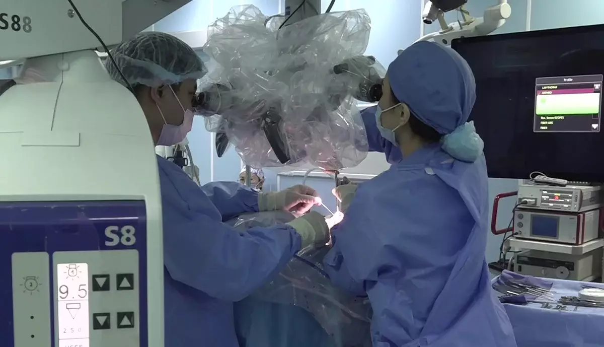 Хрупкие кости: в Алматы растёт число молодых пациентов с остеопорозом