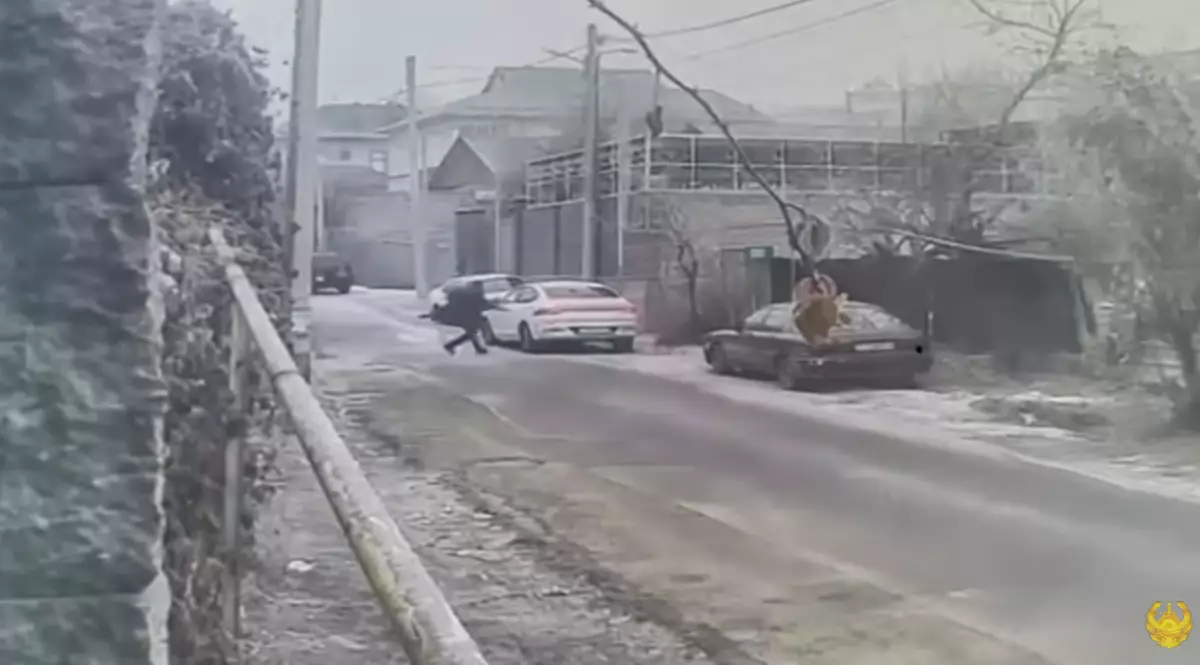 «Әйелді байлап тастаған»: Алматыда қарақшылар 30 млн теңгенің мүлкін тонап кетті