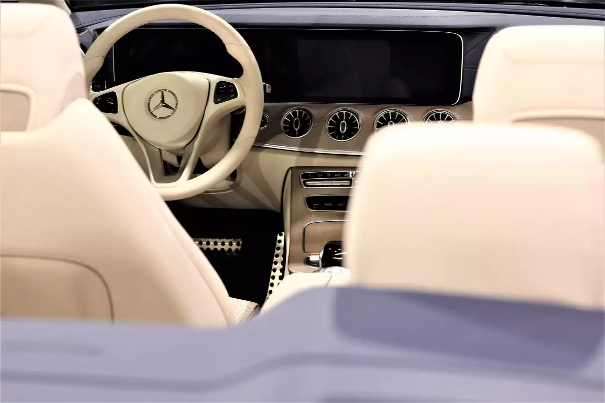 Махинации в автосалоне: как в Семее продавали машины и исчезали миллионы