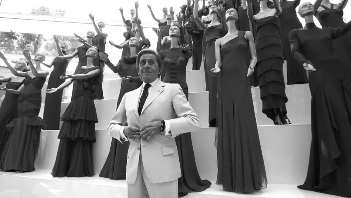 Скончался легендарный основатель дома моды Valentino
