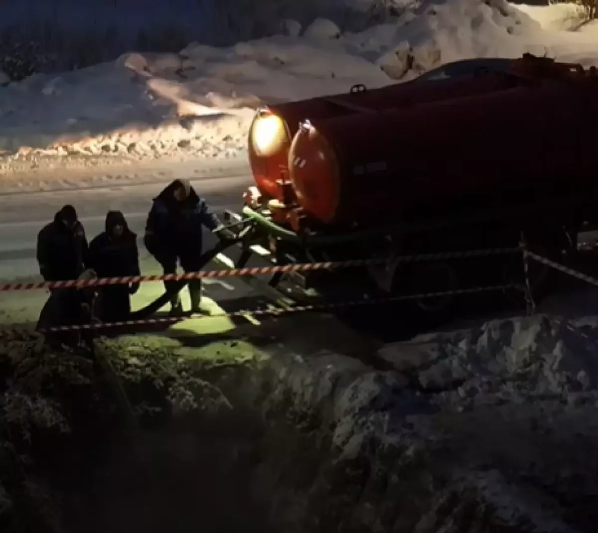 Коммунальный коллапс произошел в Усть-Каменогорске: авария лишила воды целые улицы