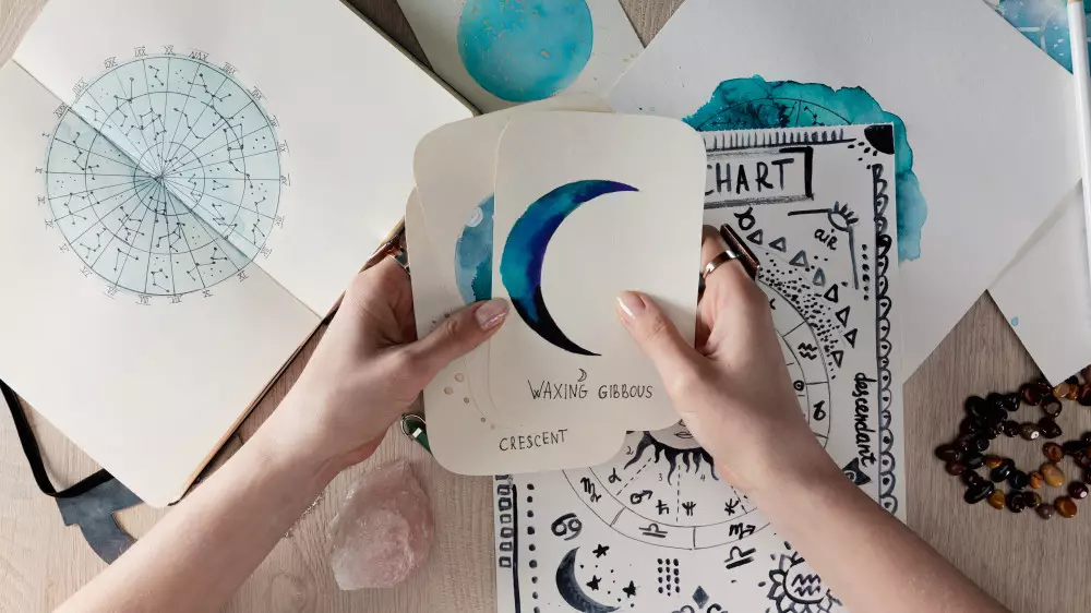 Гороскоп на сегодня: кому пора собирать чемоданы, а кого ждет судьбоносный звонок