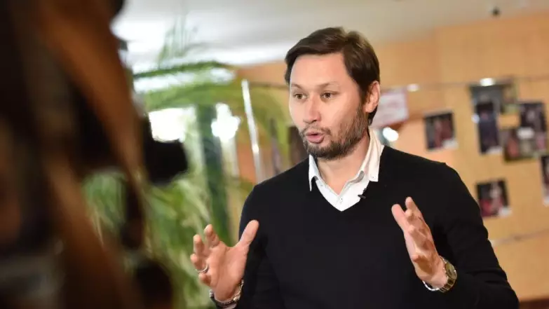 10-15 жылда қазақтілді, орыстілді тарап бір-бірімен қақтығысады - актер