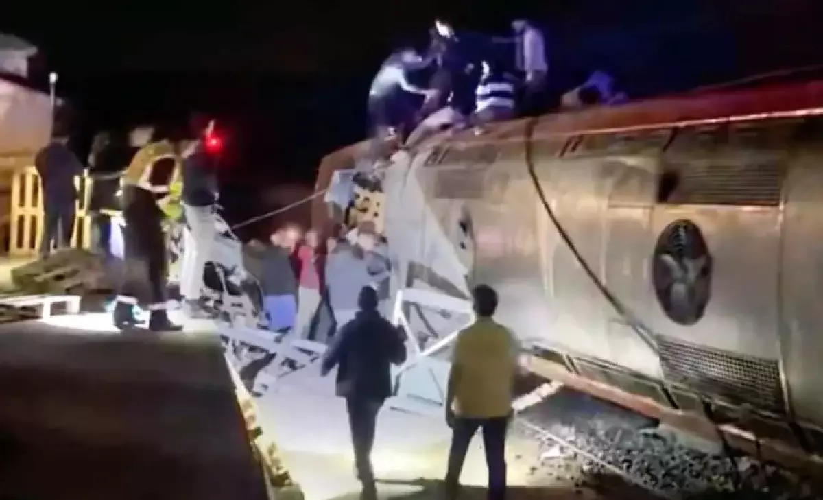 В Испании объявлен трехдневный траур после железнодорожной катастрофы