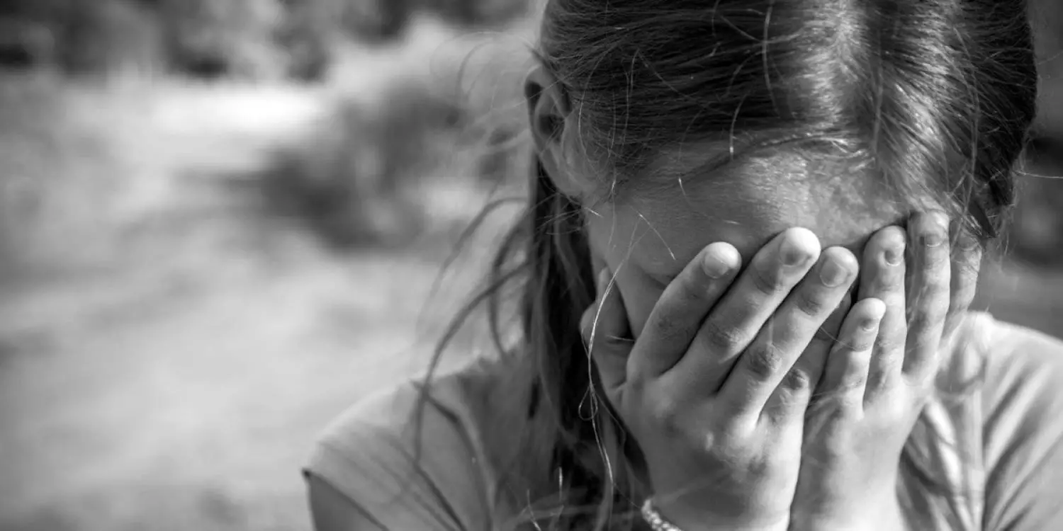 Түркістан облысында жылдар бойы екі кішкентай қызды зорлап келген өгей әкесі ұсталды