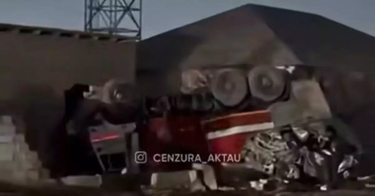  Жаңаөзендегі сұмдық оқиға: өрт сөндіру көлігі үйге соғылып, кішкентай қыз көз жұмды 