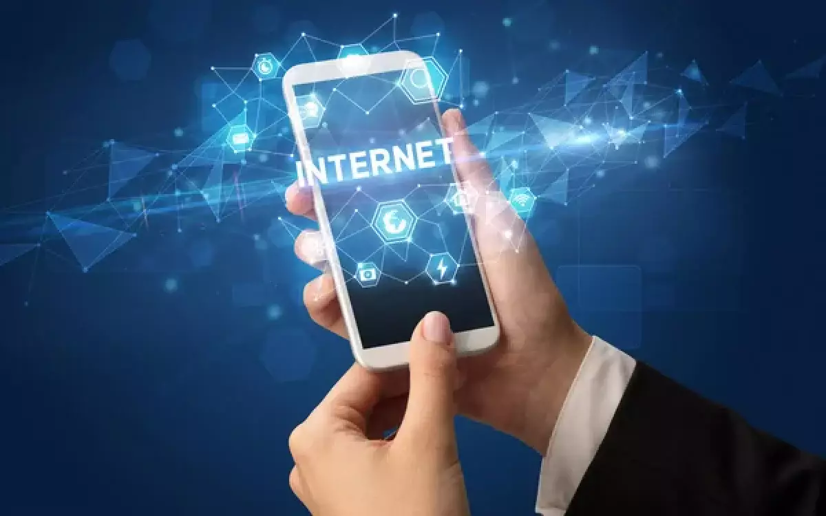 Связь без обрывов: стабильный интернет появится вдоль автодорог Казахстана