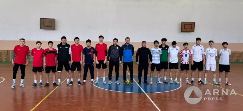 Семейдегі футзал командасы облыстық мектеп лигасы жарысына қалай дайындалып жатқандарын айтты