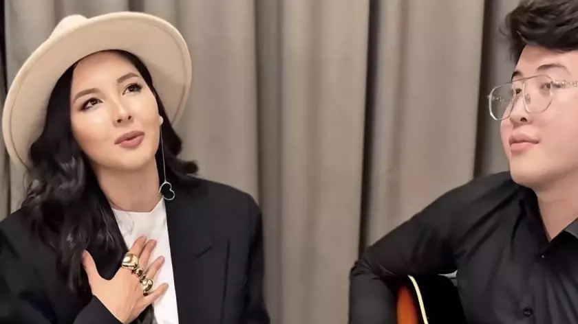 “Бұл менің жолым! Күйеуім қолдады”: Орамалын шешіп, сахнаға оралған Айдана Меденова өзін сынағандарға үн қатты (ВИДЕО)