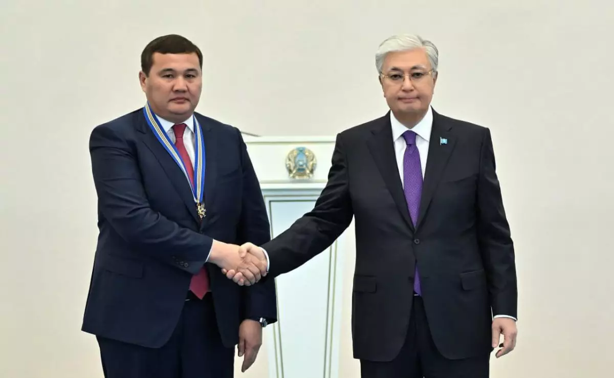 Токаев похвалил акима Кызылординской области