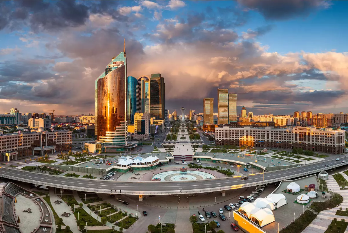 Токаев: к 35-летию независимости выйдет академическая история Казахстана