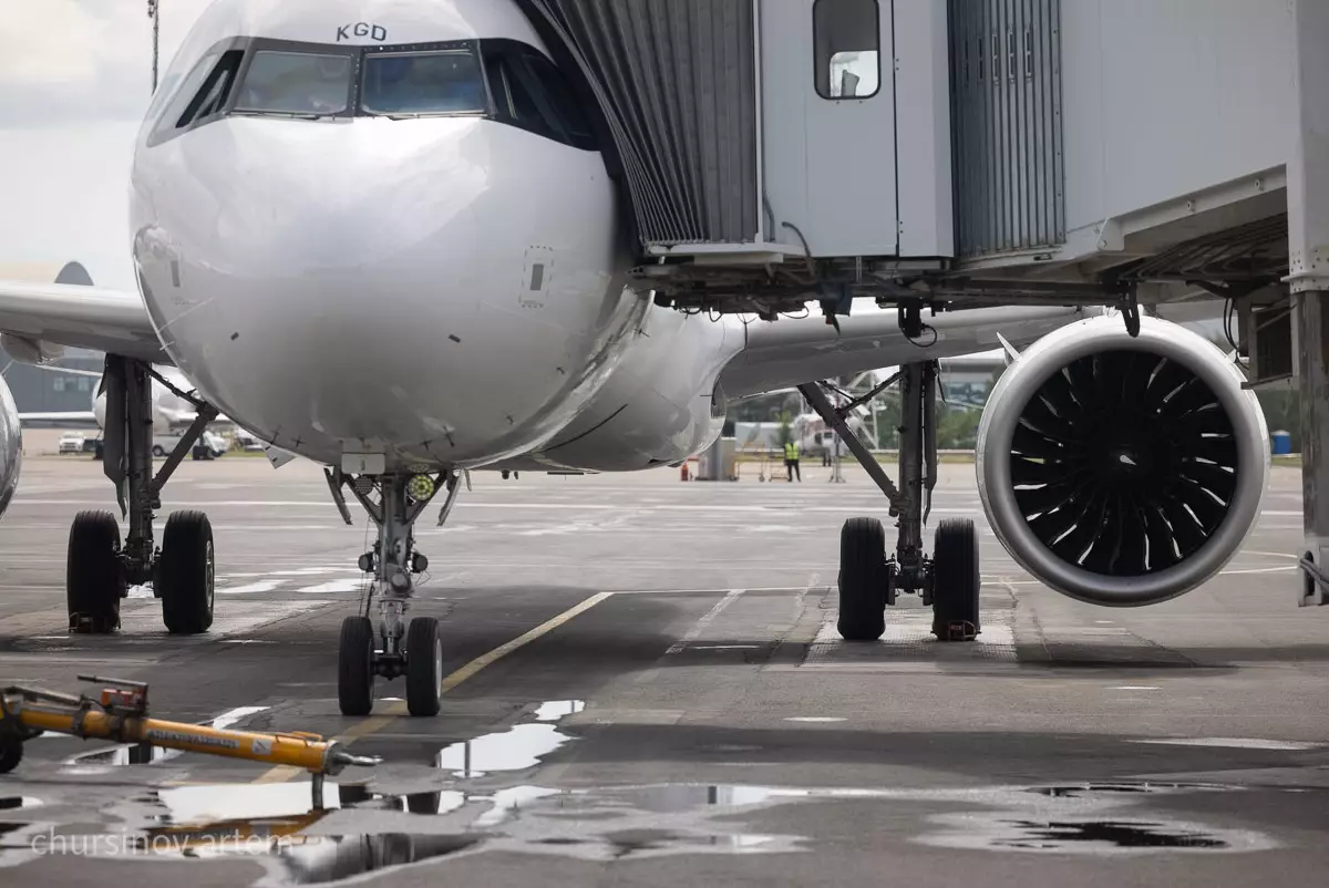 Американские инструкторы участвуют в подготовке Казахстана к прямым рейсам в США