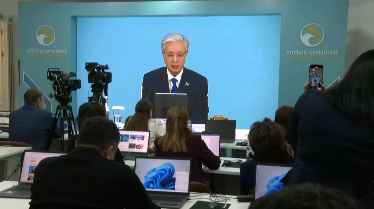 Президент поручил создать Национальный цифровой архив