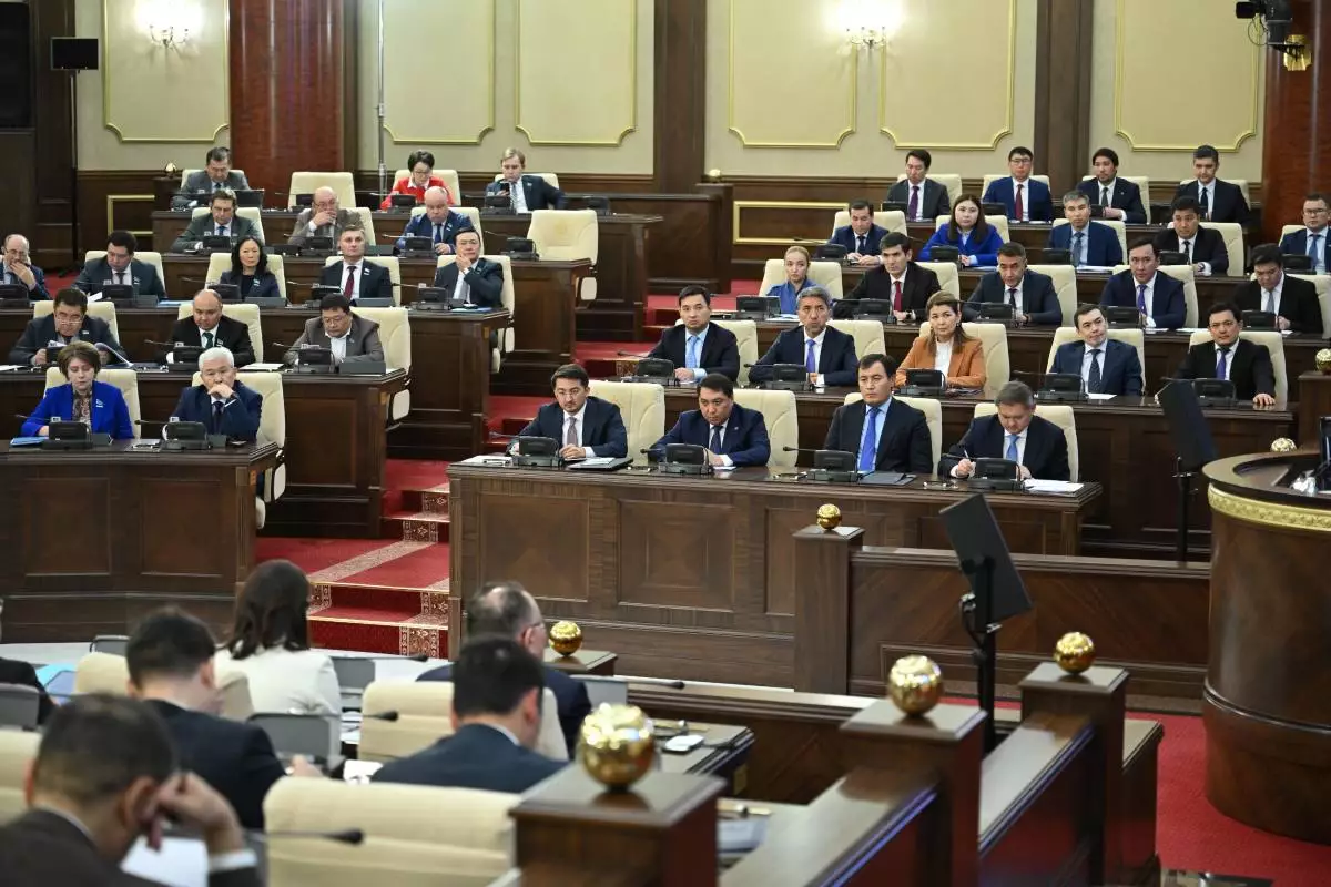 Депутаттар саны 145 болмақ: Тоқаев бір палаталы Парламентті "Құрылтай" деп атауды ұсынды