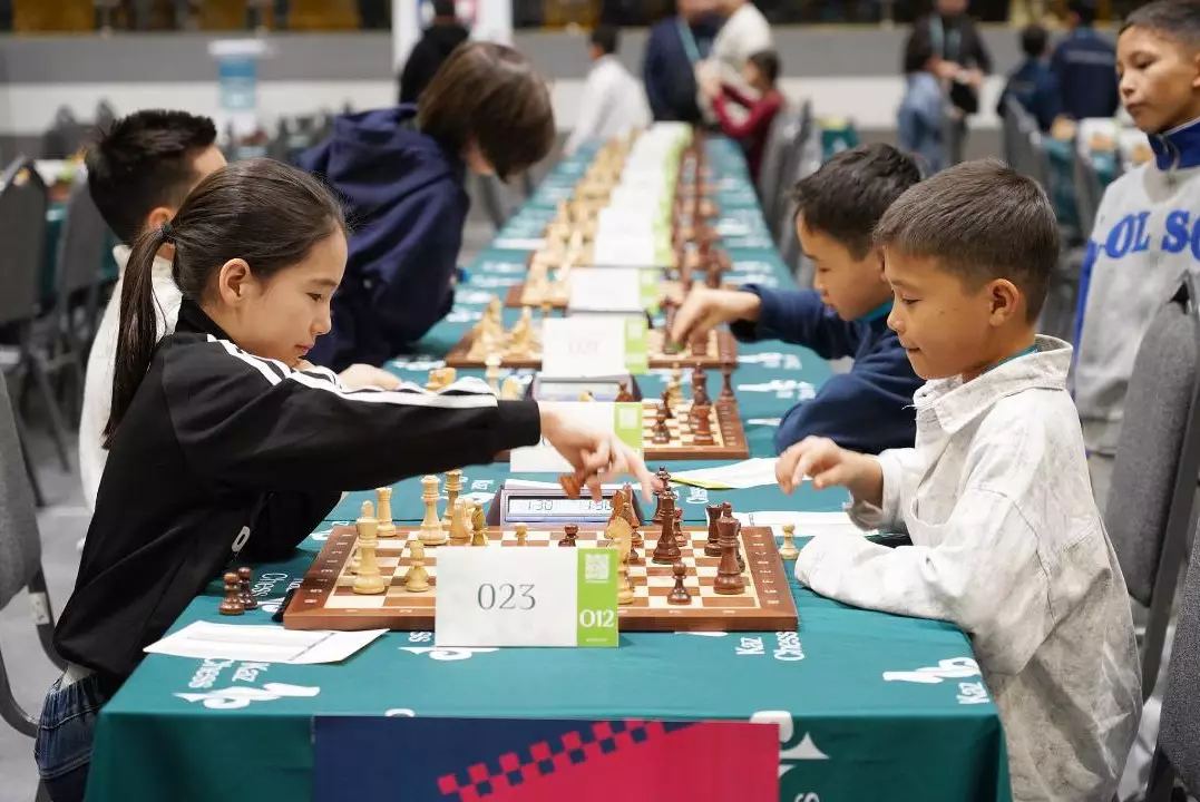 Больше тысячи спортсменов участвуют в чемпионате Казахстана по шахматам