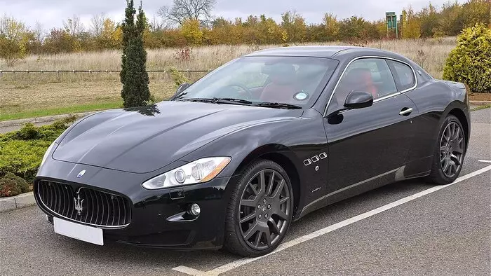 Уақытпен тайталасқан сұлулық: тарихтағы ең әдемі Maserati модельдері