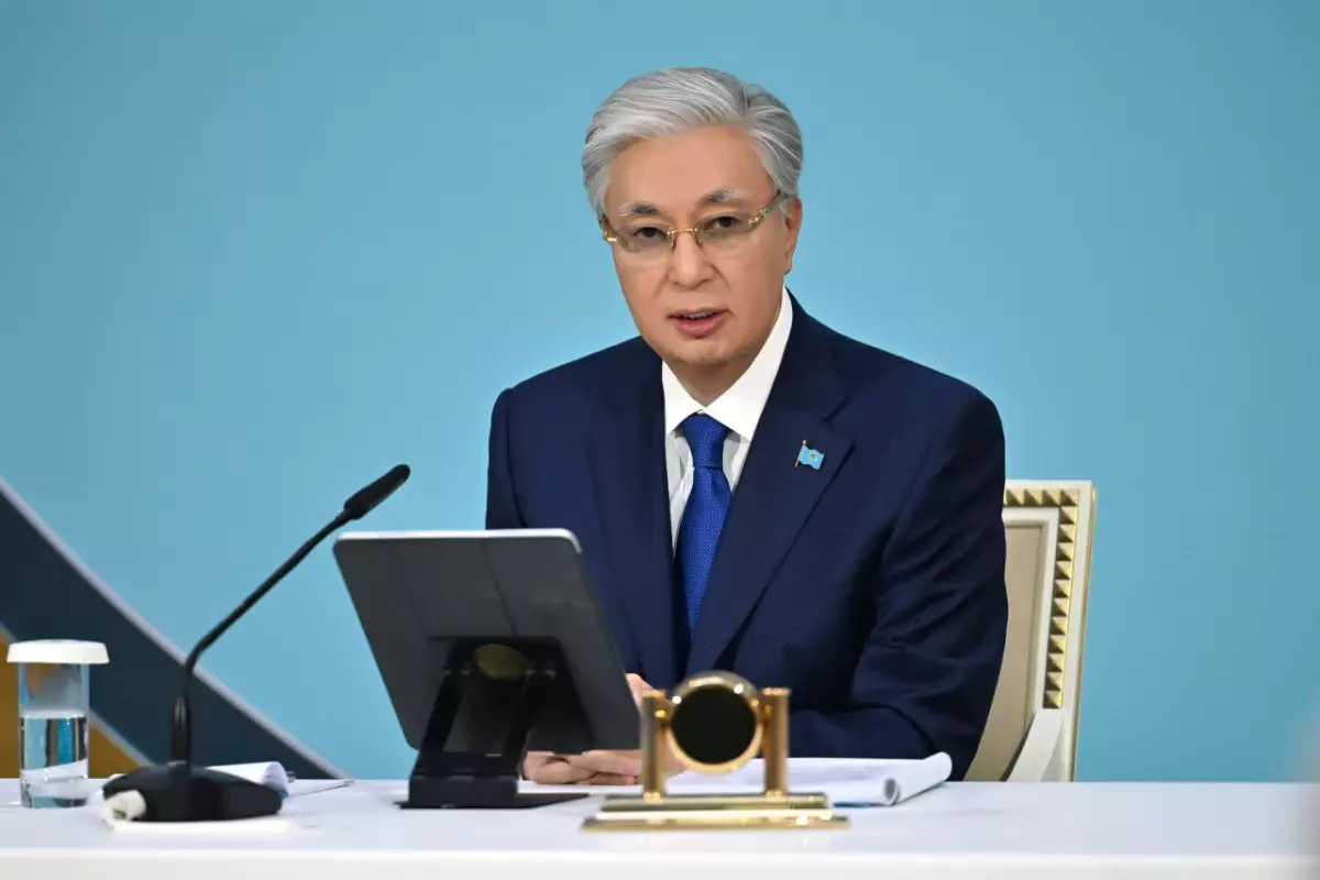 Токаев раскритиковал работу правительства в сфере логистики и экономики