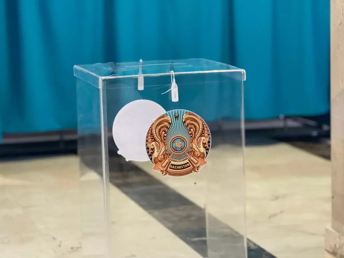 В Казахстане могут пройти новые выборы — Перуашев