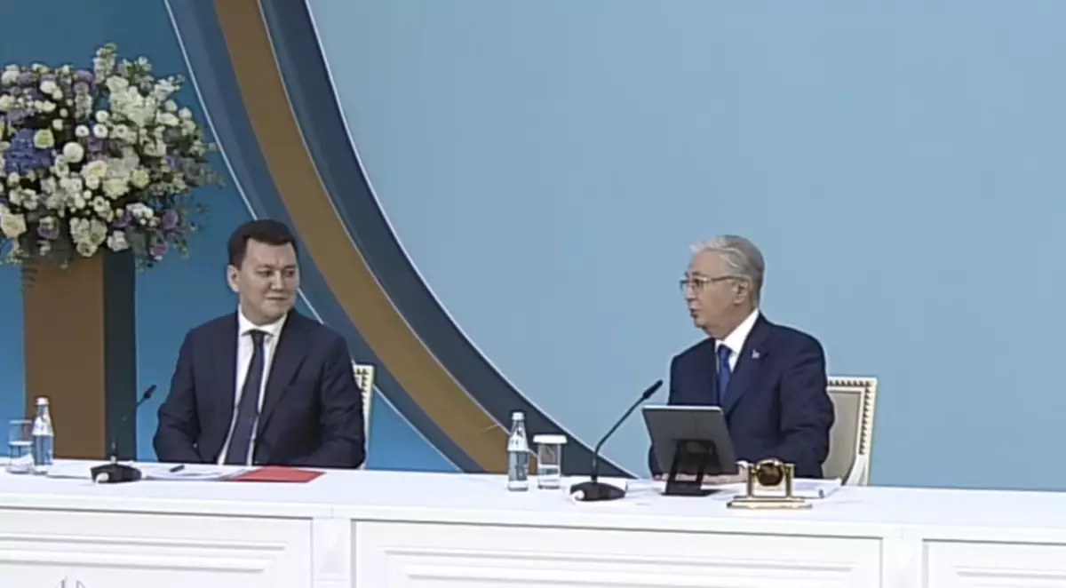 «I’m really sorry»: Тоқаев Қаринге өкінішін ағылшынша жеткізді (ВИДЕО)