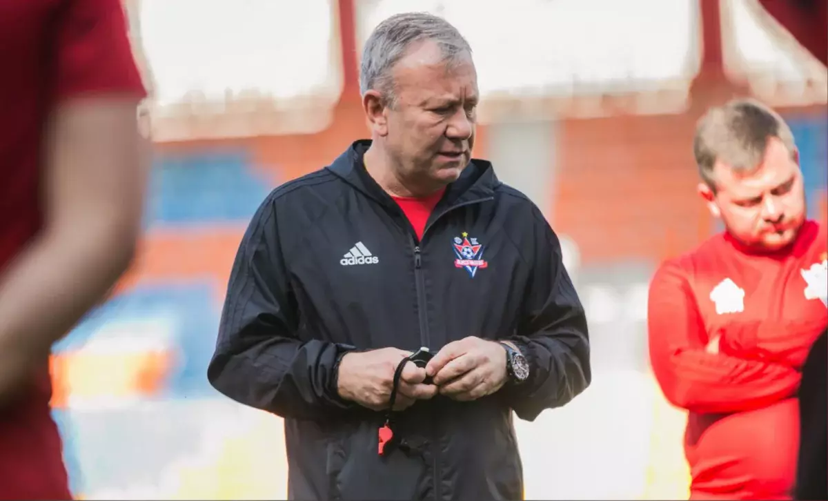 Владимир Муханов: “Ардагер жұлдыздардың команданы алға сүйреуі — екіталай. “Ақтөбеге” есім емес, нәтиже маңызды“