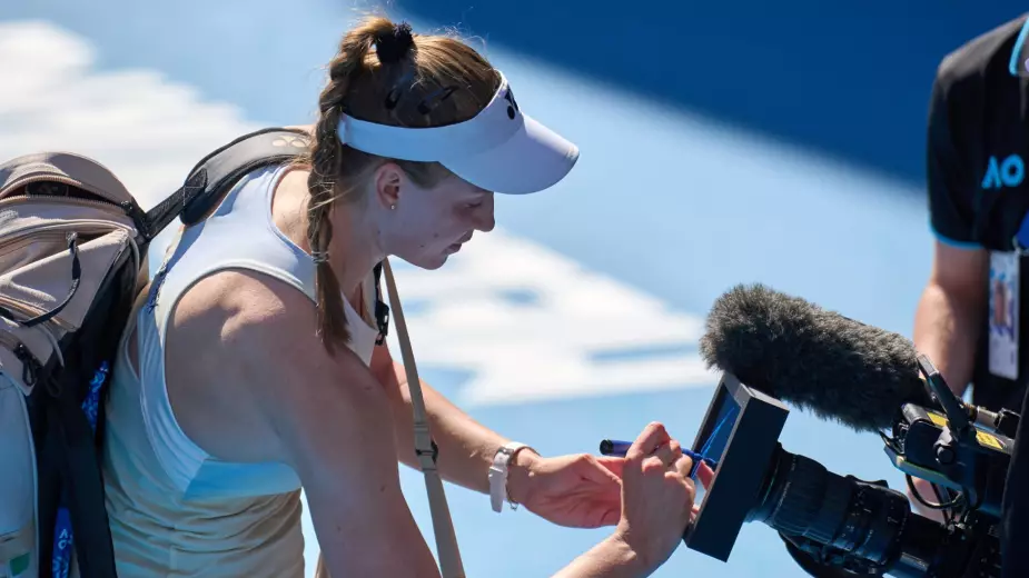 Рыбакина сделала заявление после первой победы на Australian Open (ВИДЕО)