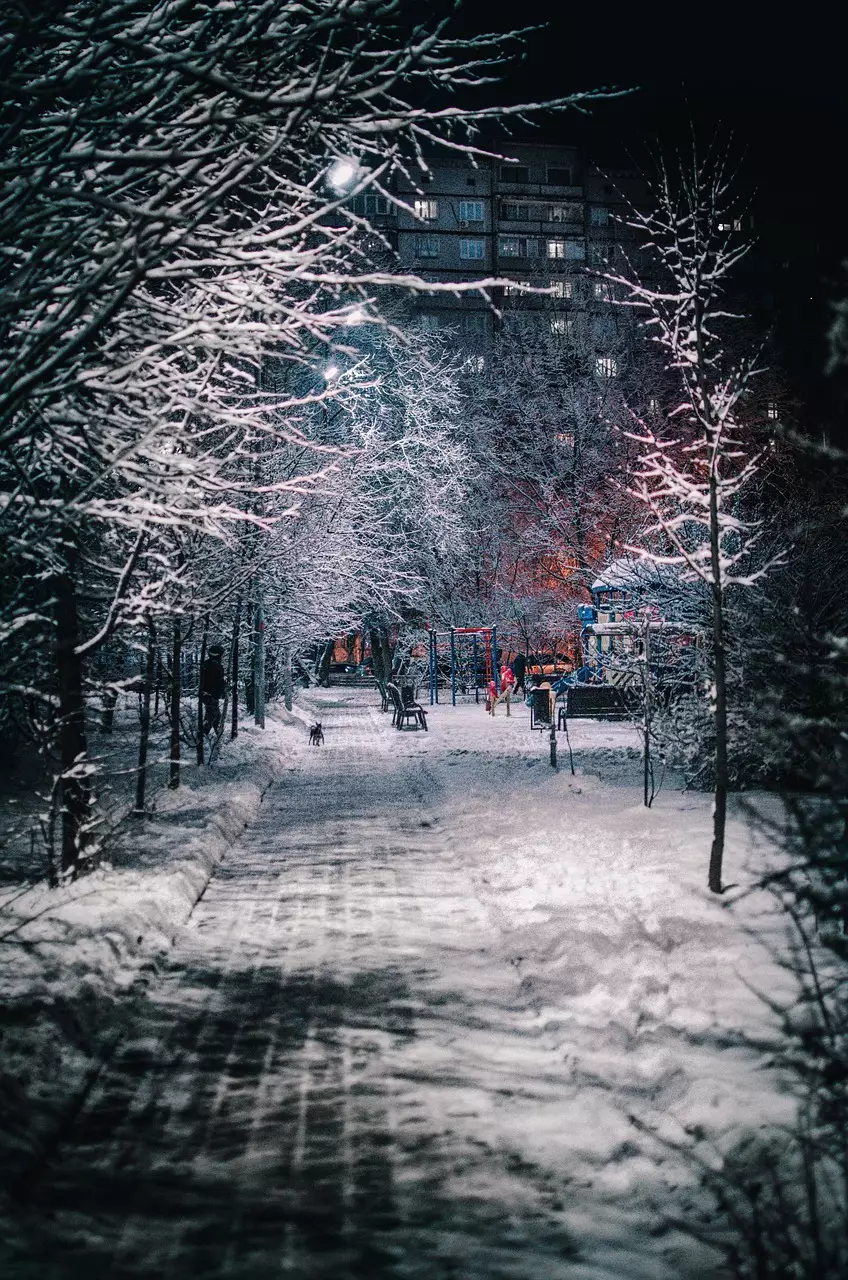 Штормовые предупреждения объявлены на среду в 13 регионах Казахстана