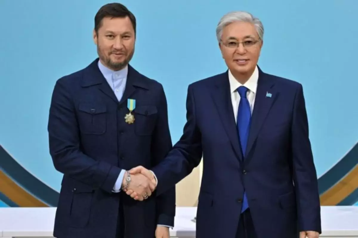 Азамат Сатыбалды "Парасат" орденімен марапатталды