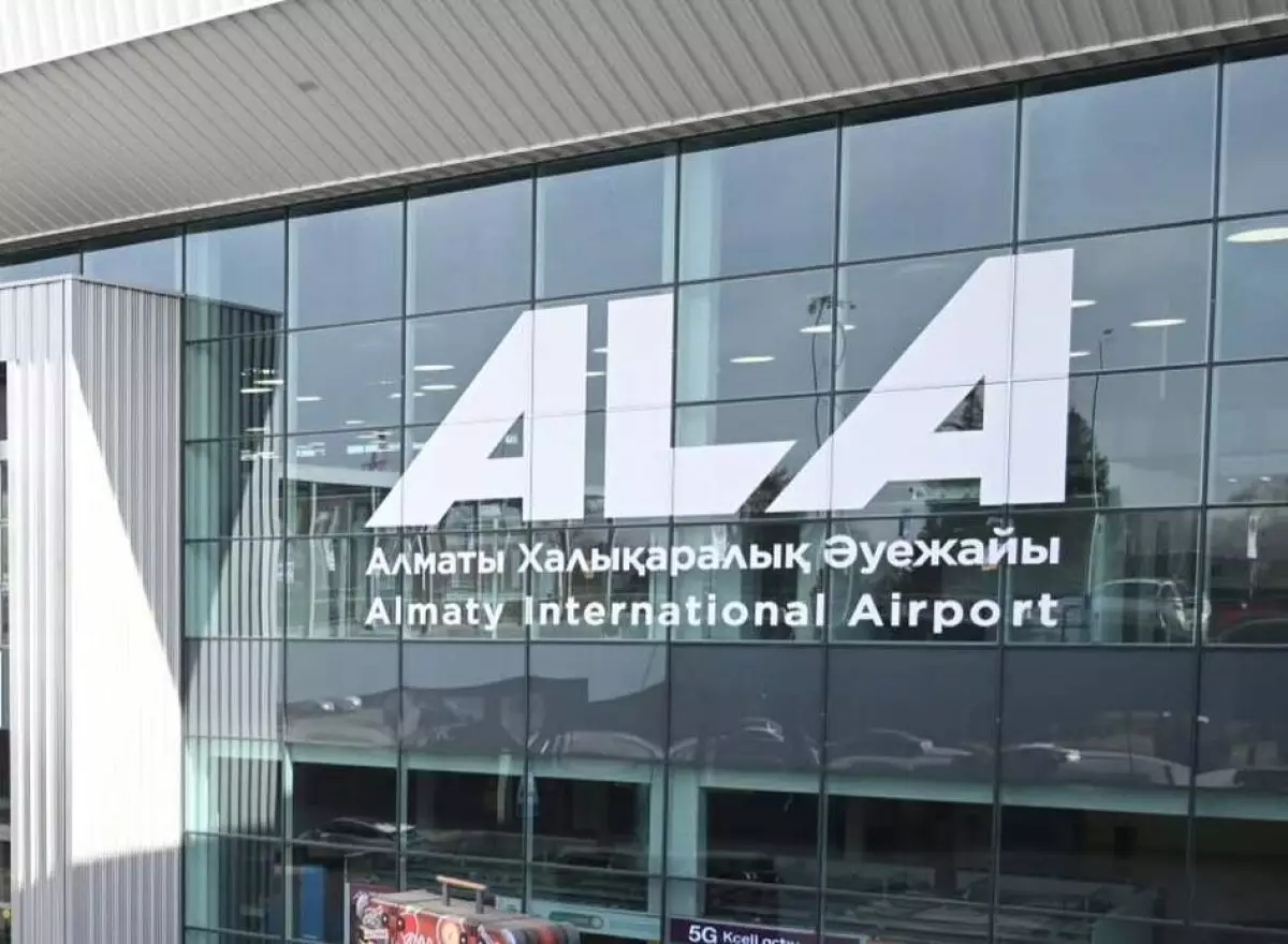 Иностранец застрял в аэропорту Алматы на несколько месяцев