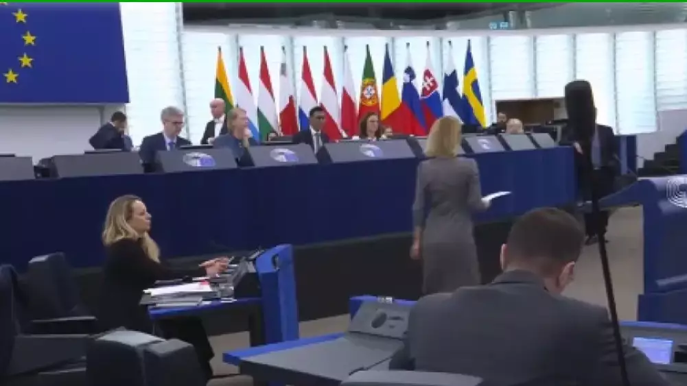 Давостағы кездесулер: Трамп Гренландиядан бас тартпай отыр, Еуропа ықтимал жауапты талқылауда