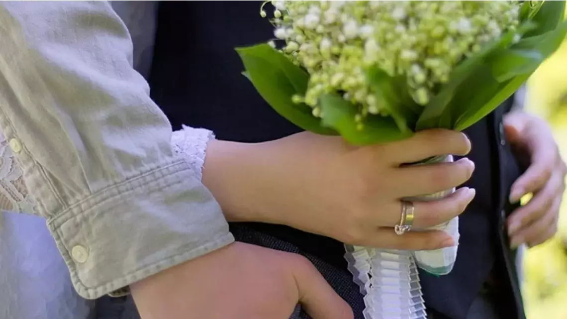 Біртүрлі бастама: Польшада неке туралы куәліктен "ерлі-зайыпты" атаулары алынып тасталмақ