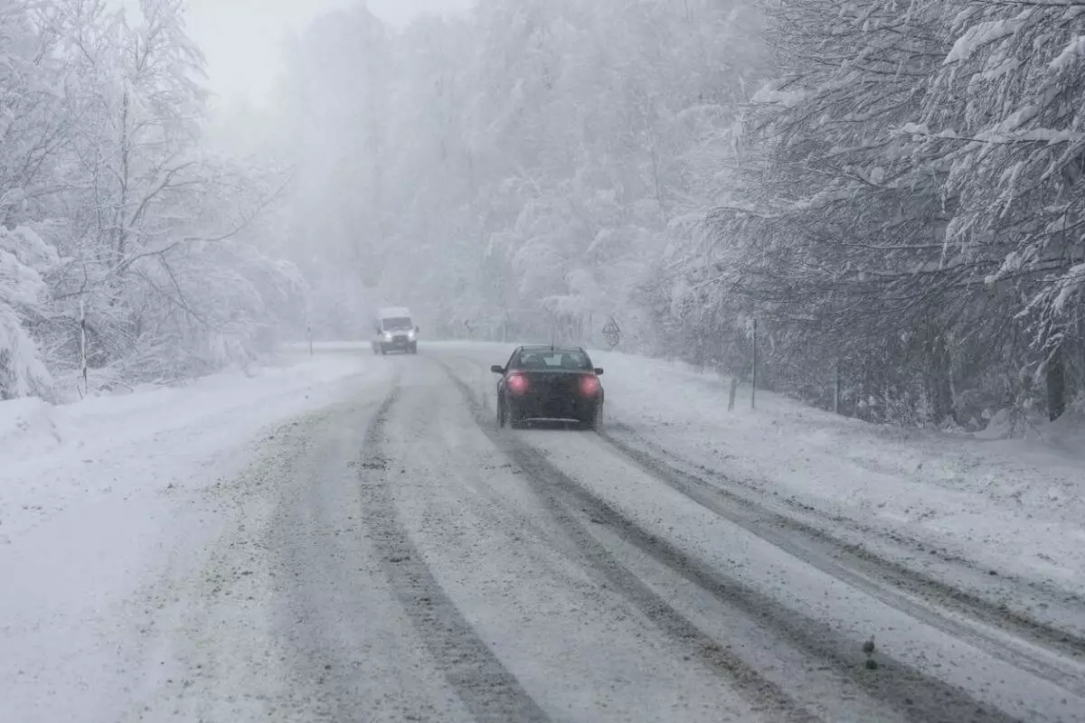Ухудшение погоды ожидается на дорогах в 13 областях Казахстана