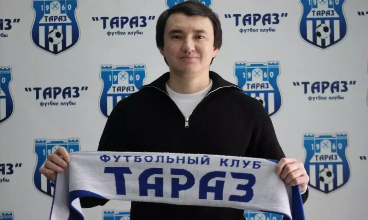 Аяғын сындырып спортпен қоштасқан қазақ футболшысы алаңға қайта оралды