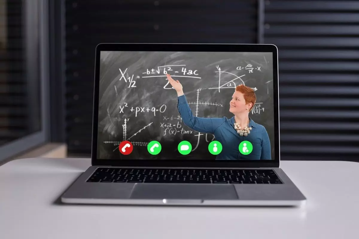 Непогода вынудила школы Костанайской области перейти в онлайн